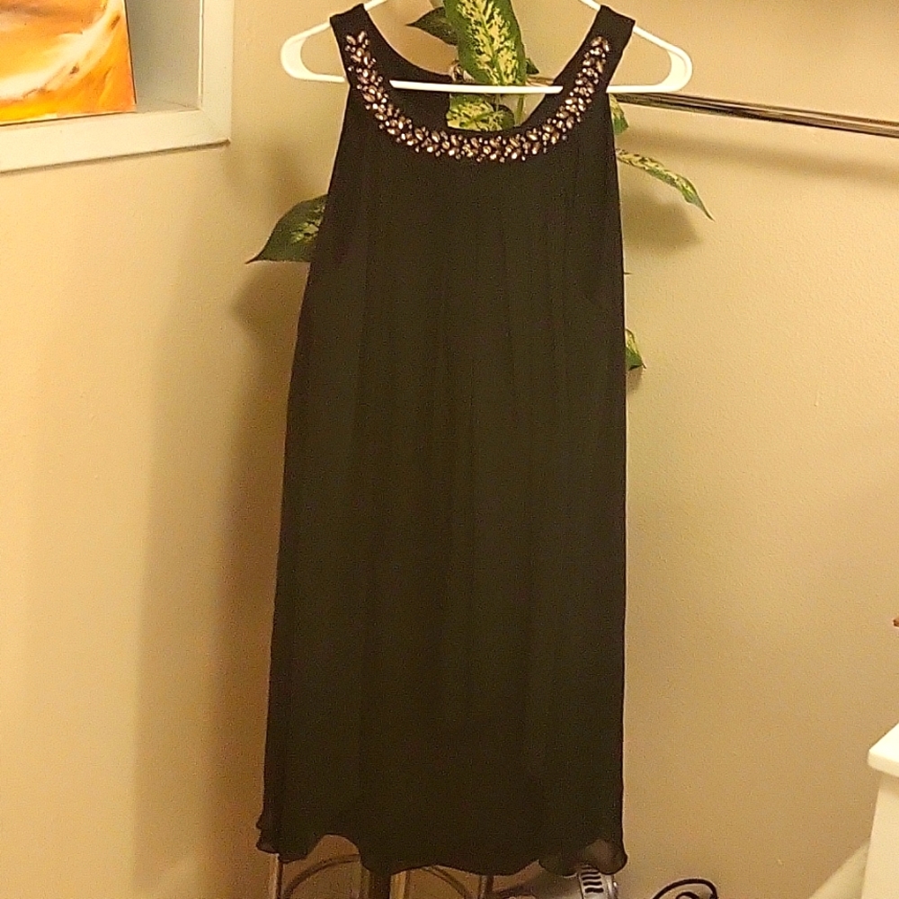 Black dress enfocus women